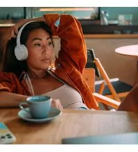 JBL Tune 520BT Wireless On-Ear Headphones - White pure bass