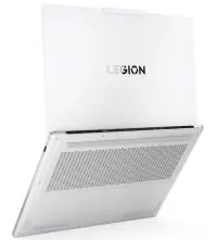 Lenovo Legion 7 Ultra 9 275HX bottom view